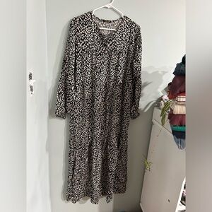 Modest Black and White Patterned Dress